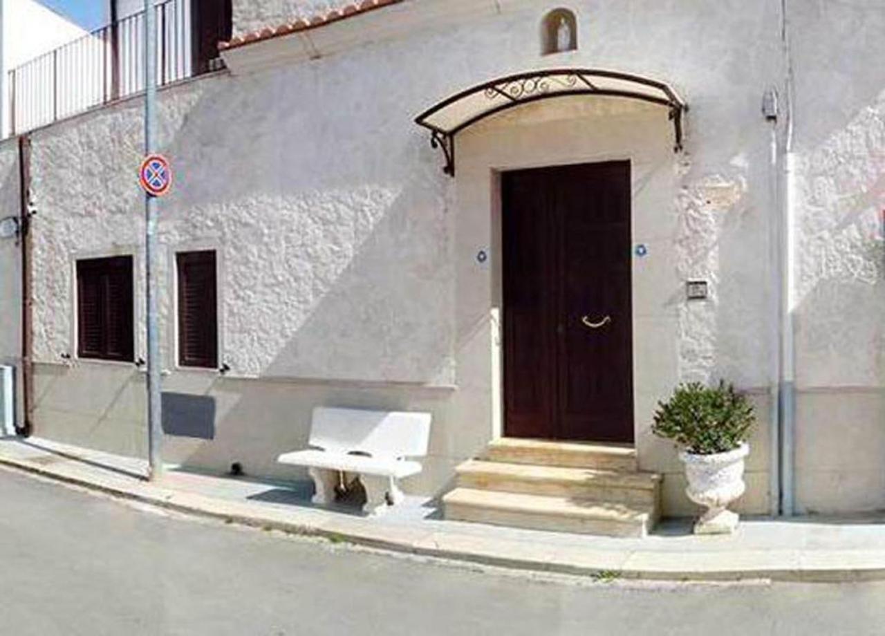 Il Giardino Di Niu Bed & Breakfast Palombaio Exterior photo