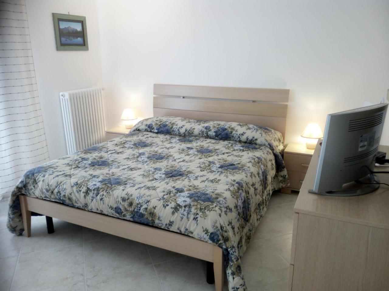 Il Giardino Di Niu Bed & Breakfast Palombaio Exterior photo